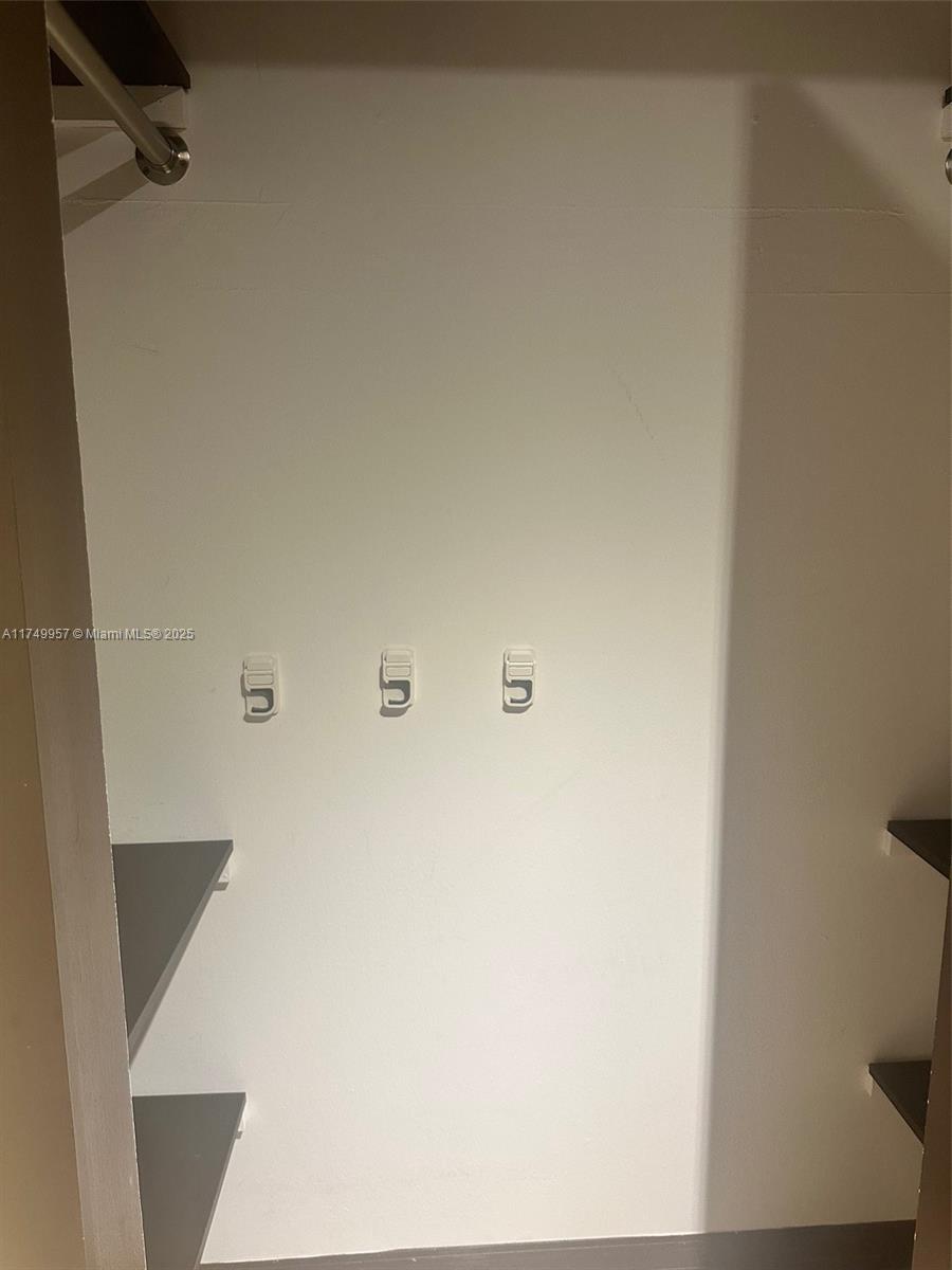 1965 S Ocean Dr # 11J