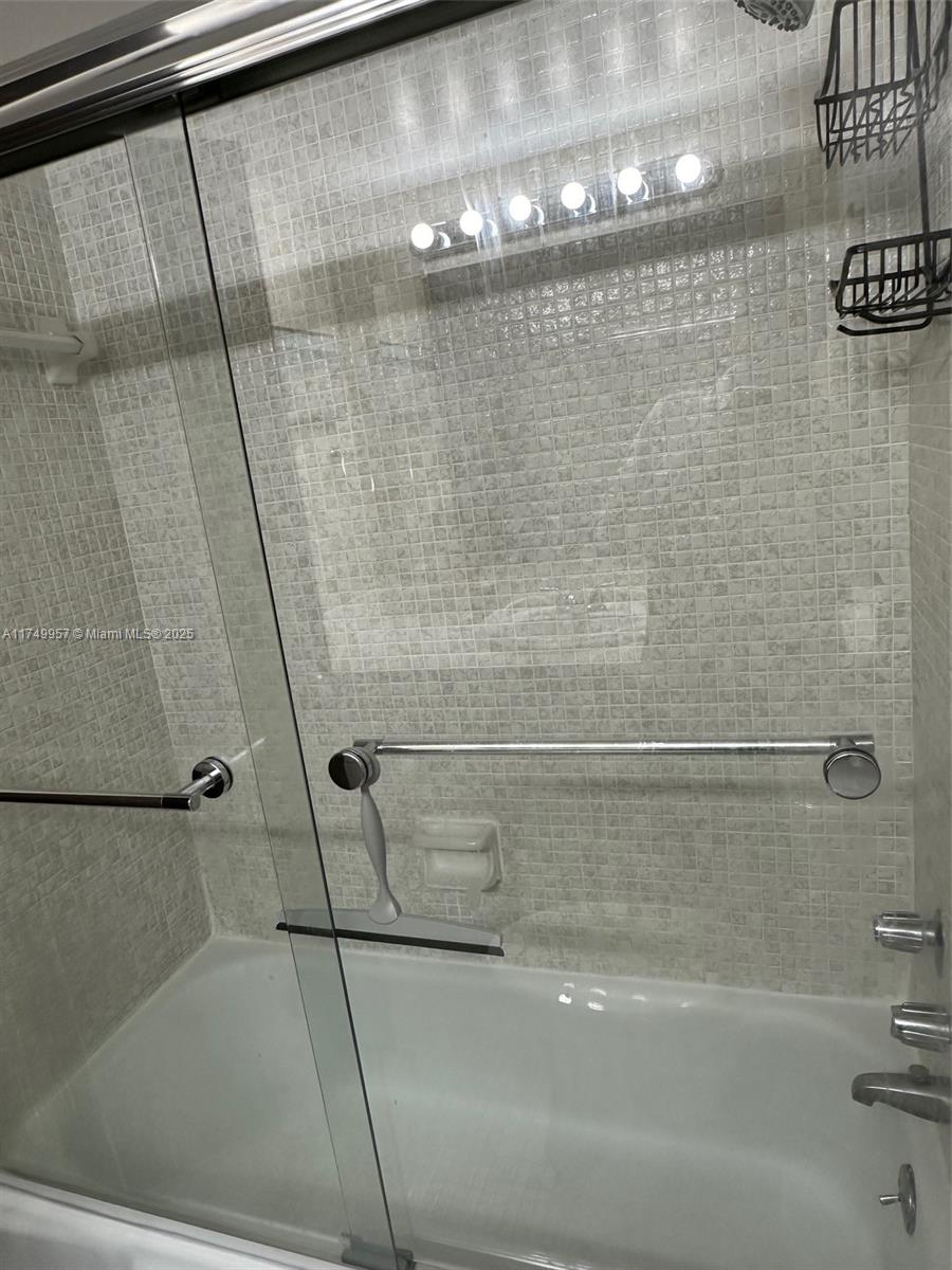 1965 S Ocean Dr # 11J