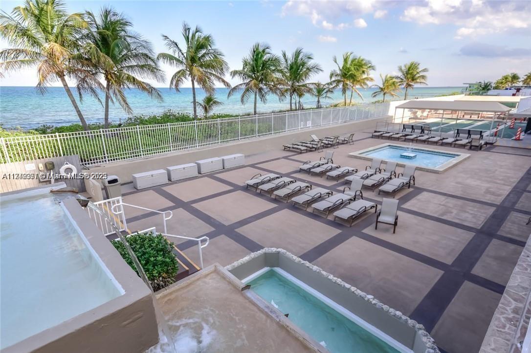 1965 S Ocean Dr # 11J