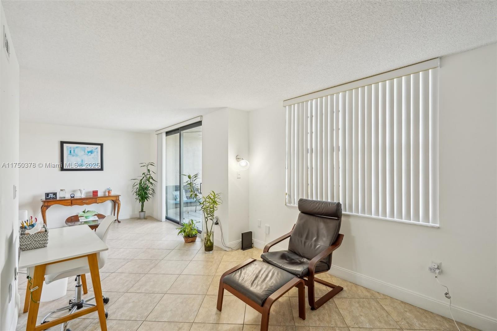 900 Colony Point Cir # 408