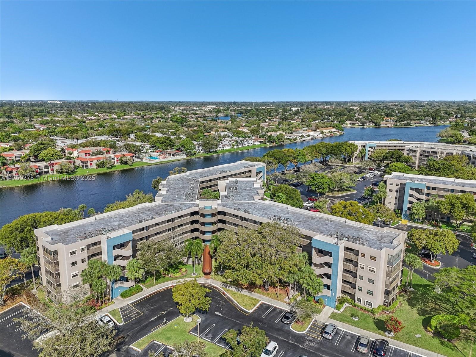 900 Colony Point Cir # 408