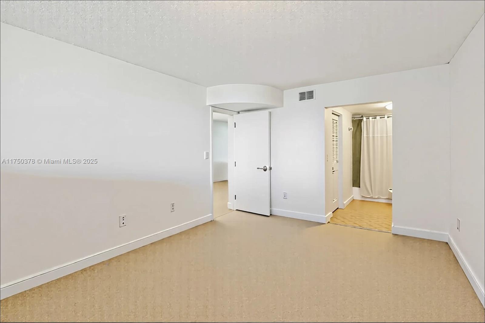 900 Colony Point Cir # 408