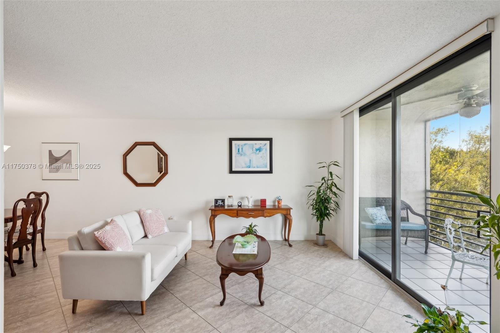 900 Colony Point Cir # 408