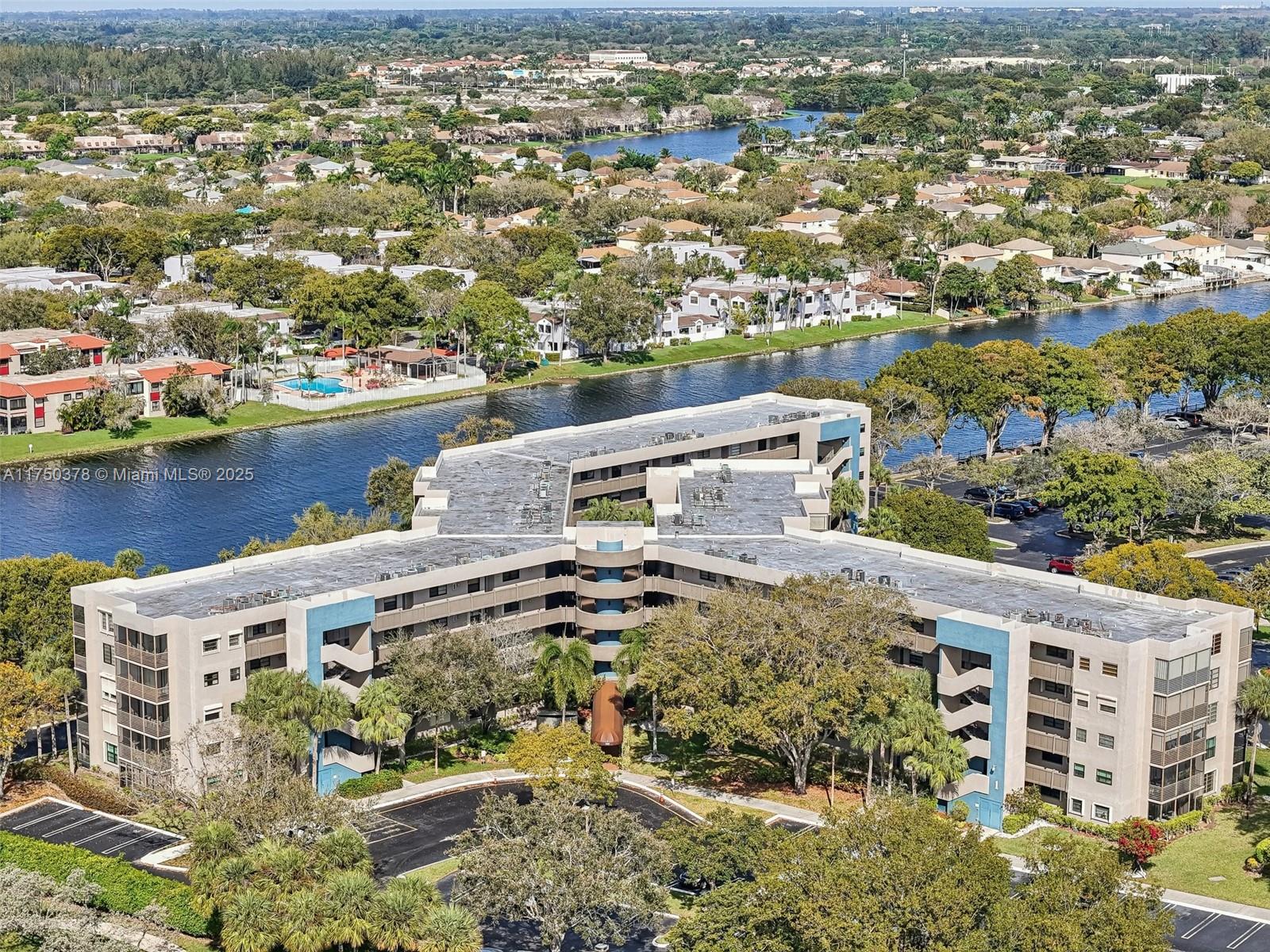 900 Colony Point Cir # 408