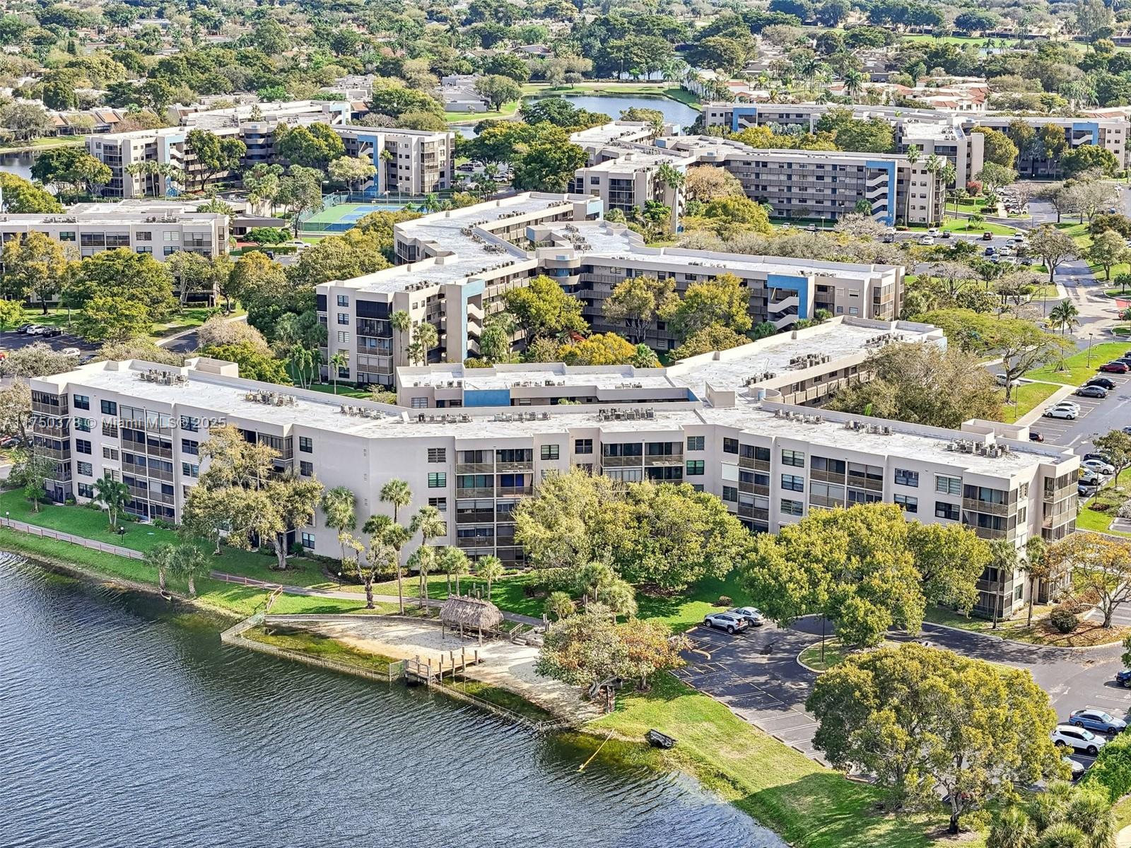 900 Colony Point Cir # 408
