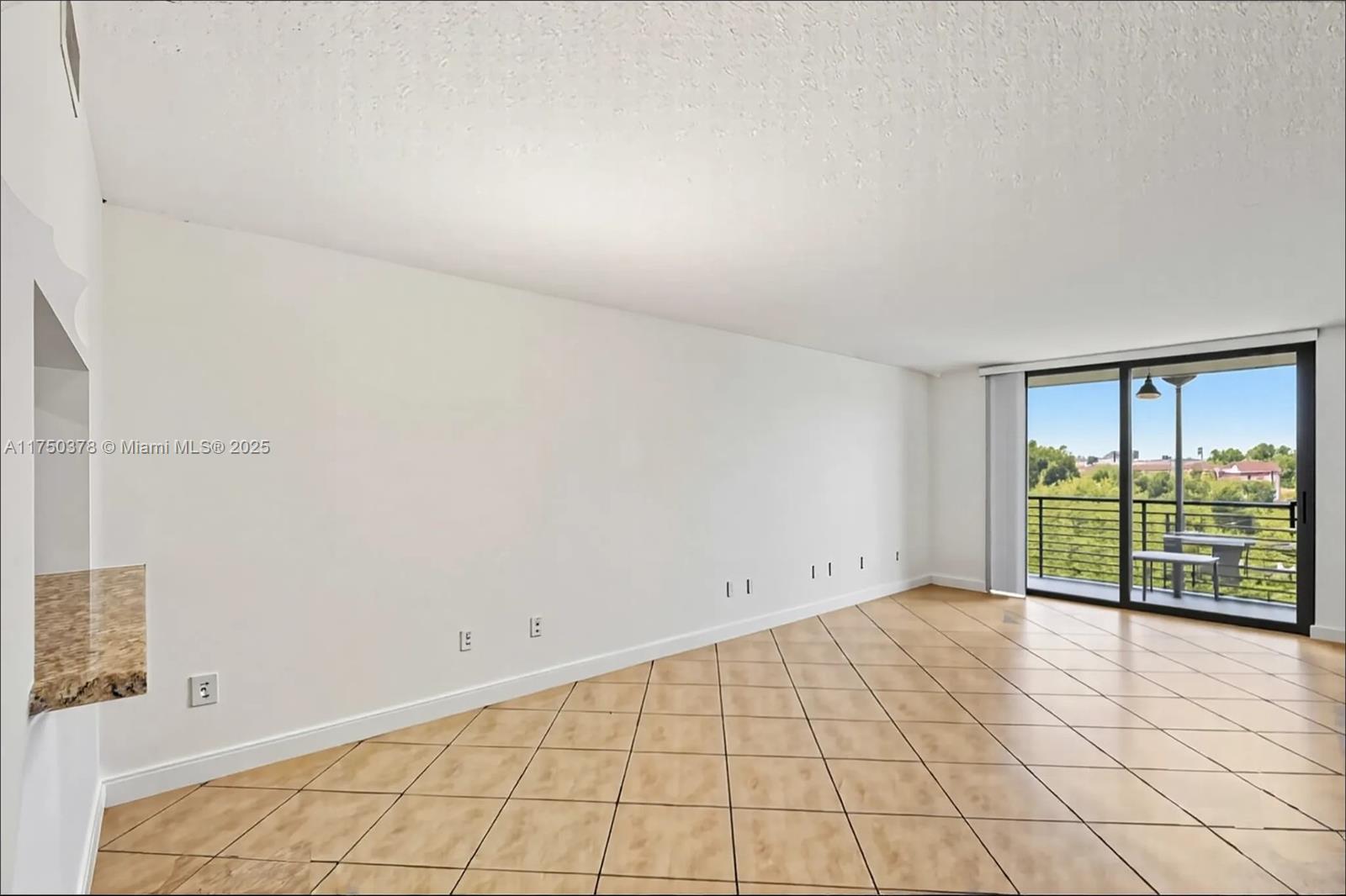 900 Colony Point Cir # 408