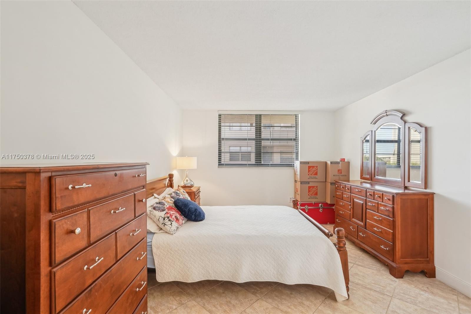900 Colony Point Cir # 408