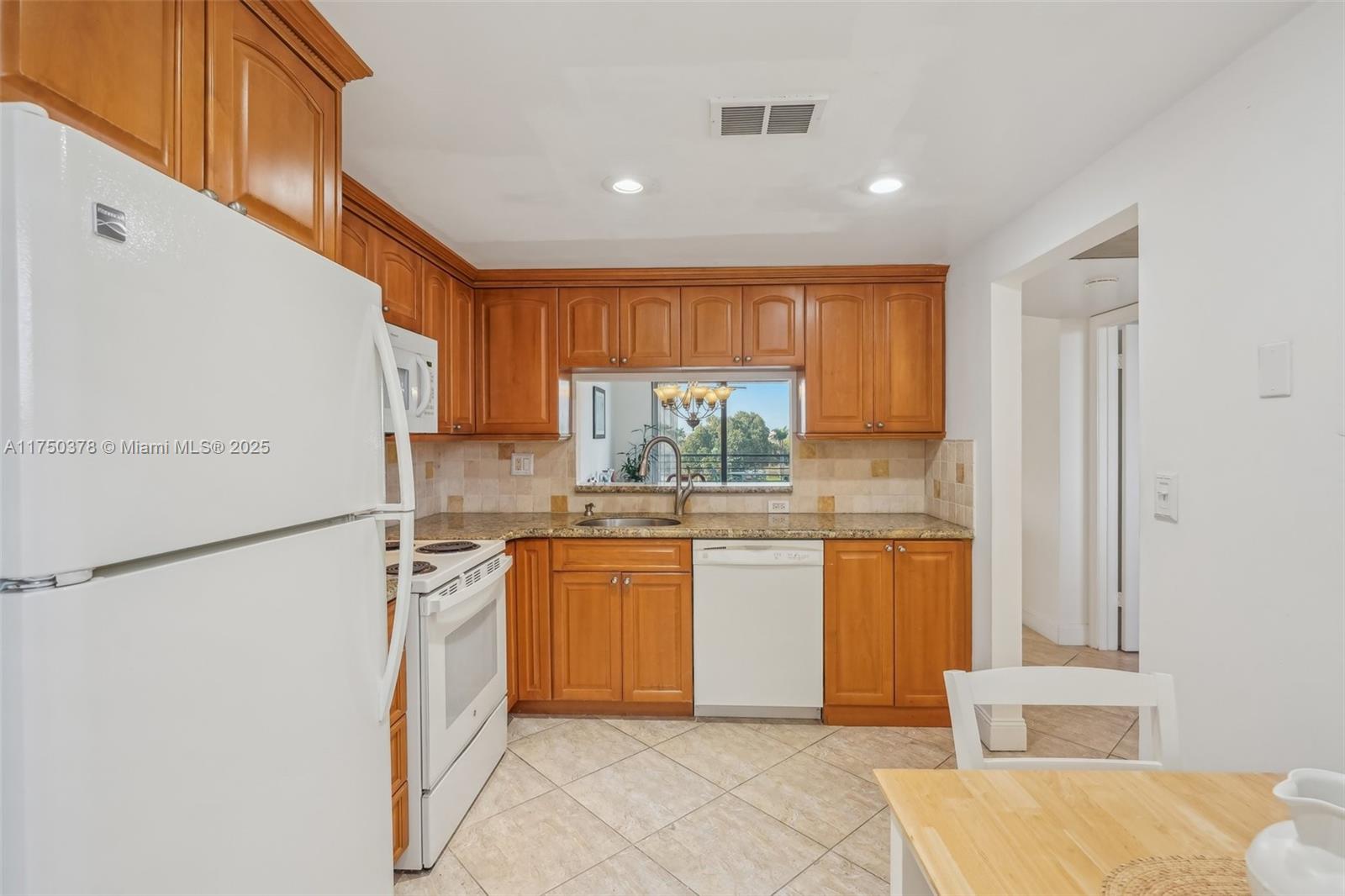 900 Colony Point Cir # 408