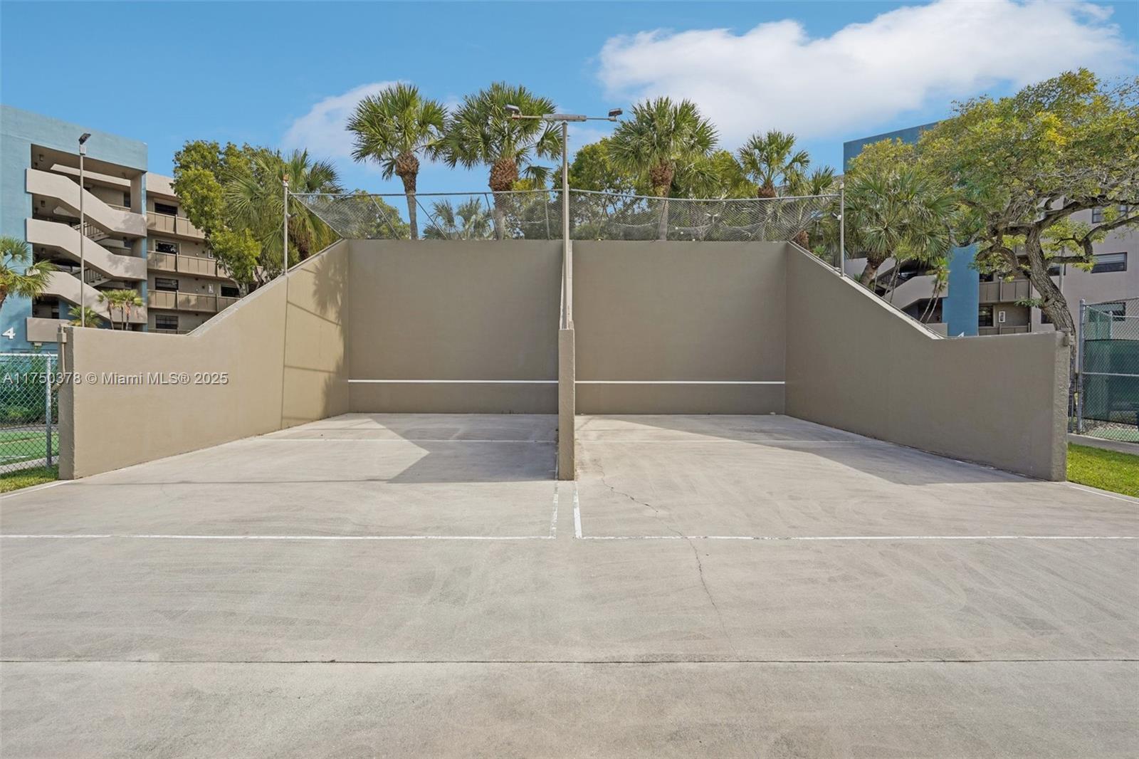 900 Colony Point Cir # 408