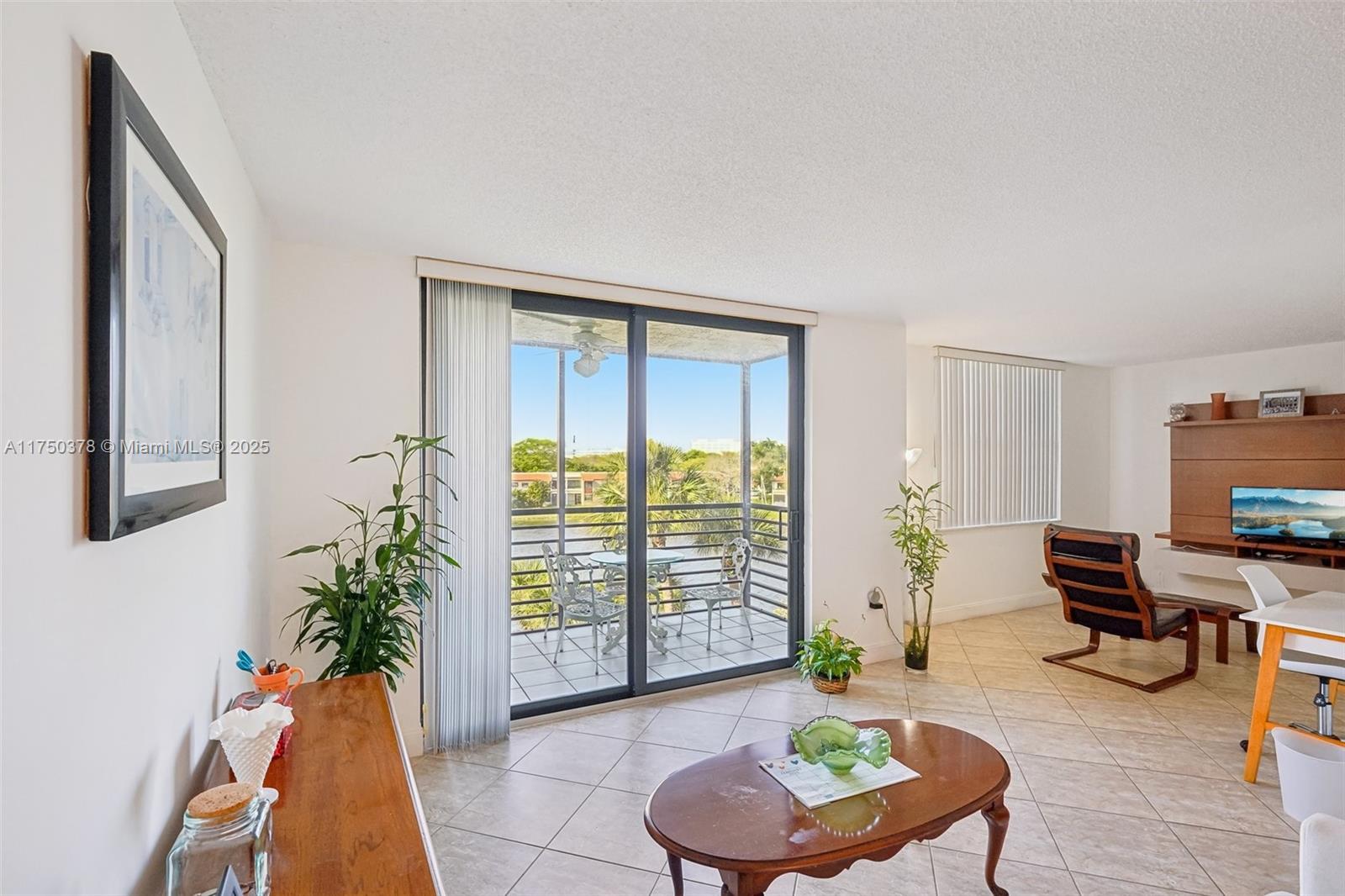 900 Colony Point Cir # 408