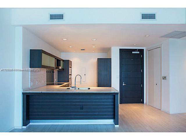 200 Biscayne Boulevard Way # 5103
