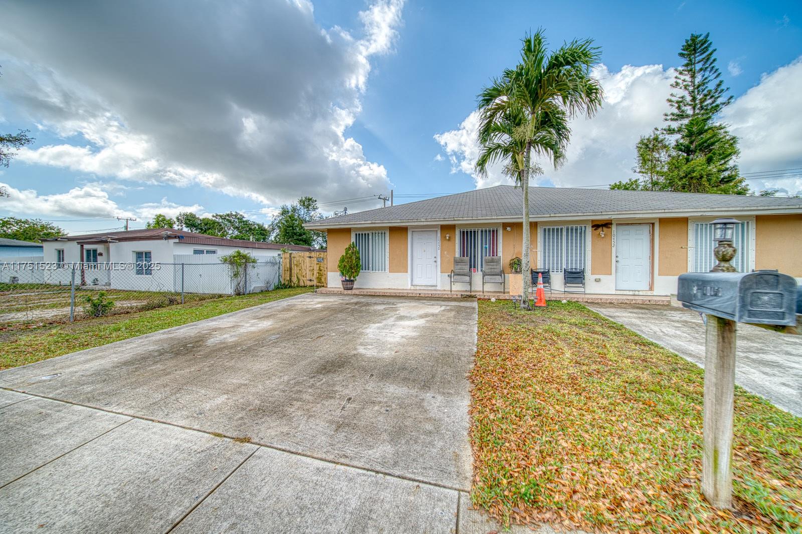 10450 SW 172nd St # 10450