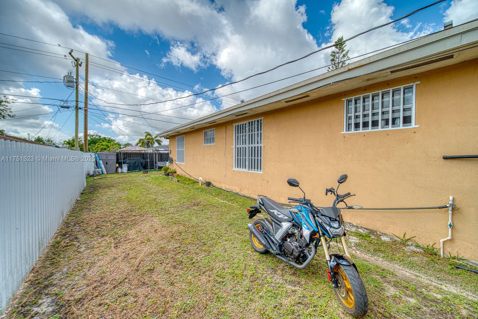 10450 SW 172nd St # 10450