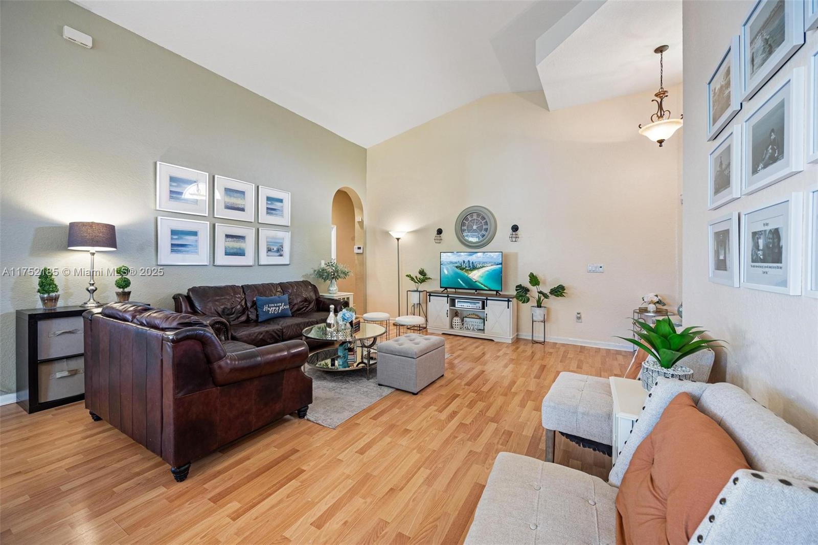 1660 NE 37th Ave