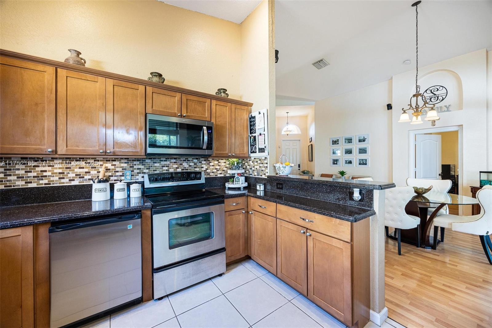 1660 NE 37th Ave