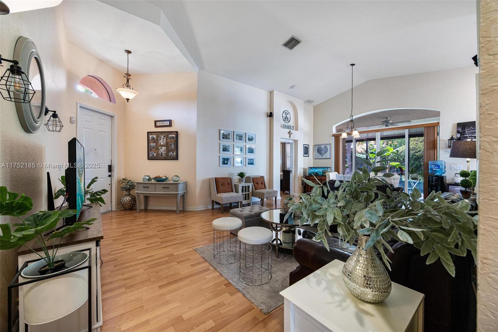 1660 NE 37th Ave