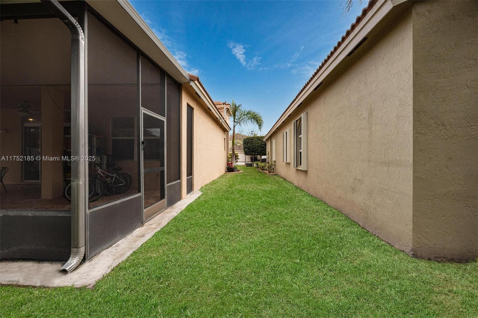1660 NE 37th Ave
