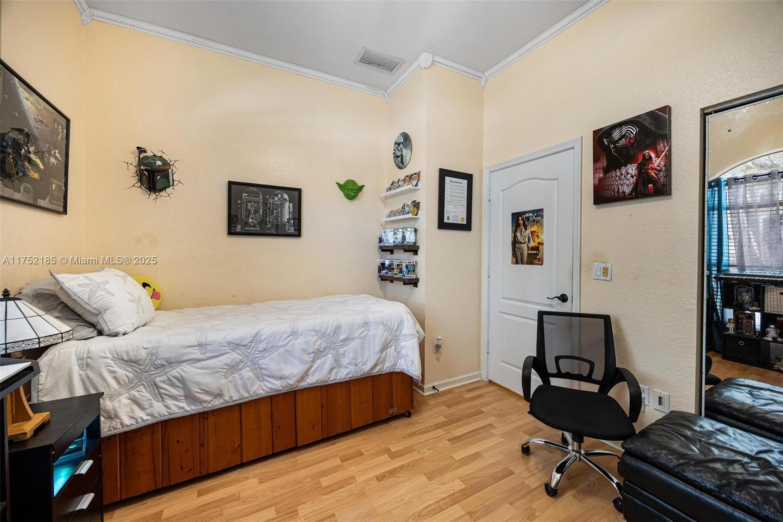 1660 NE 37th Ave
