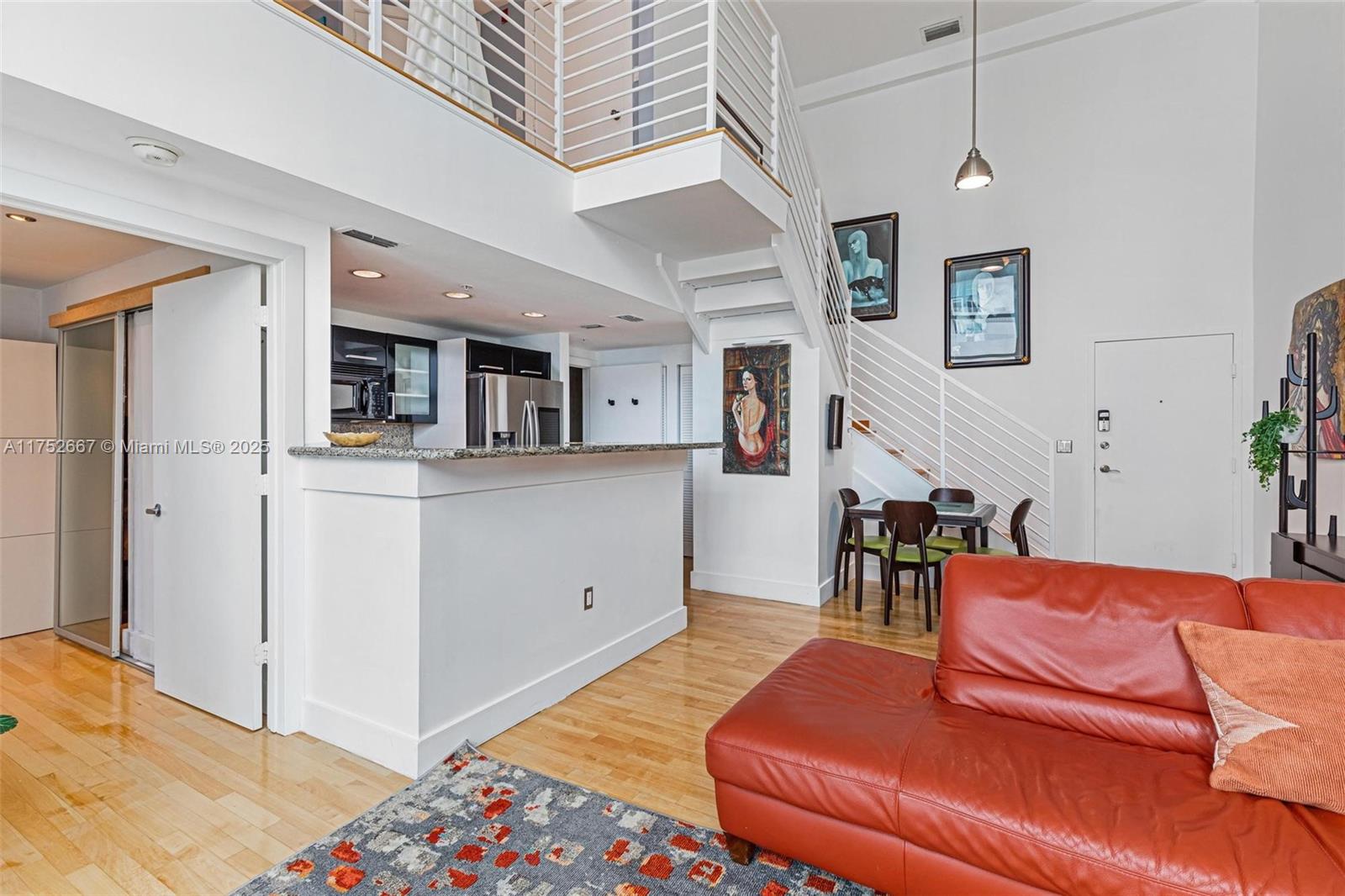 7728 Collins Ave # 16