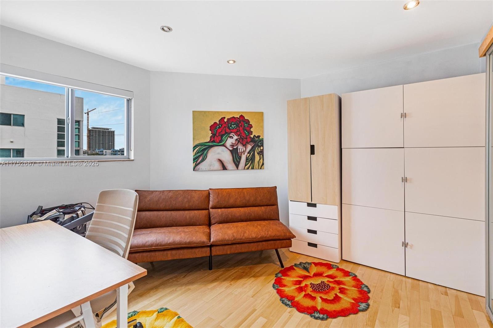 7728 Collins Ave # 16