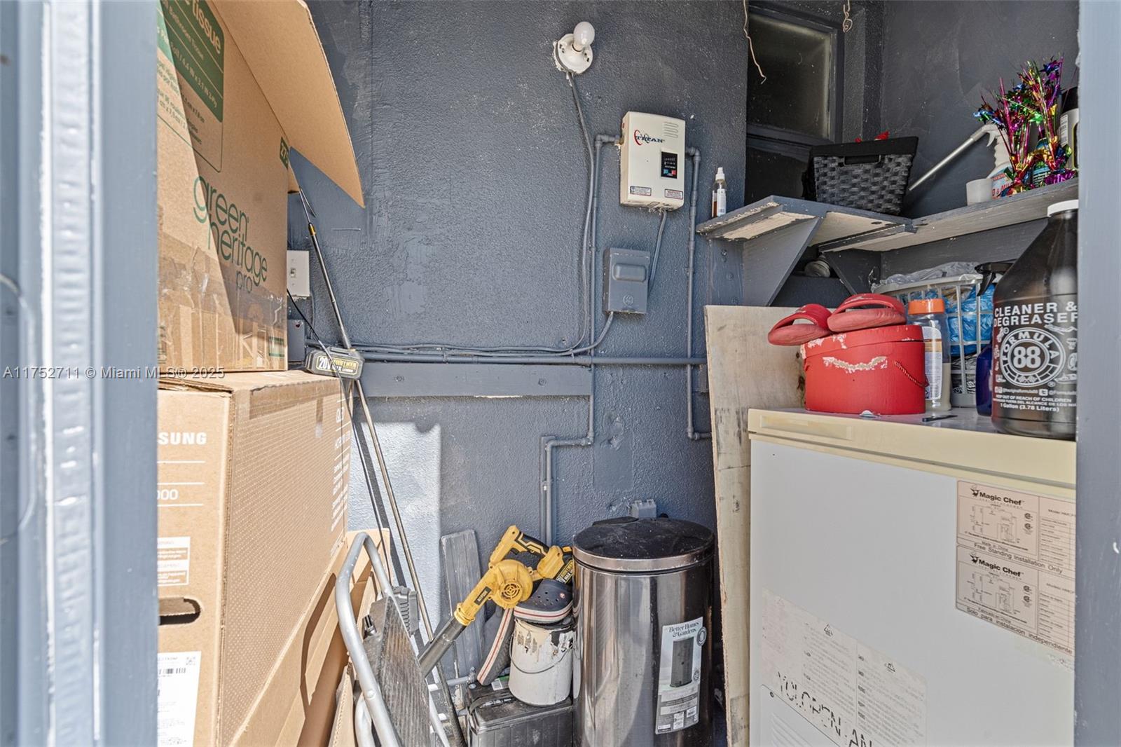 9251 Little River Blvd