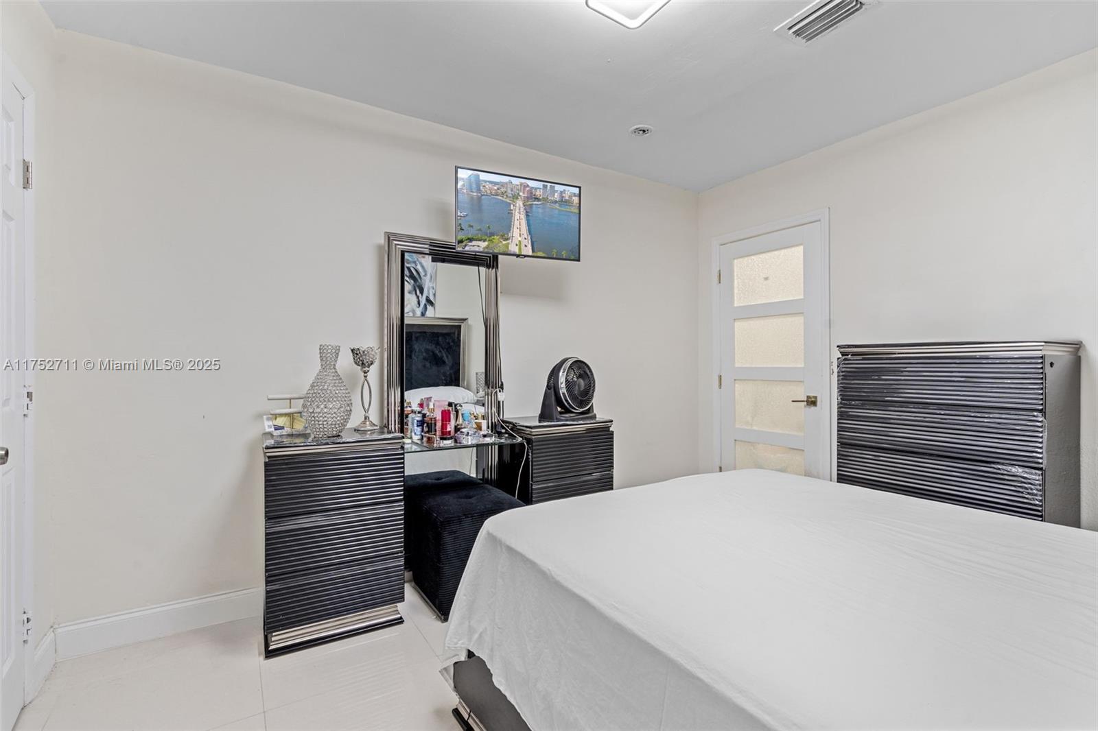 9251 Little River Blvd