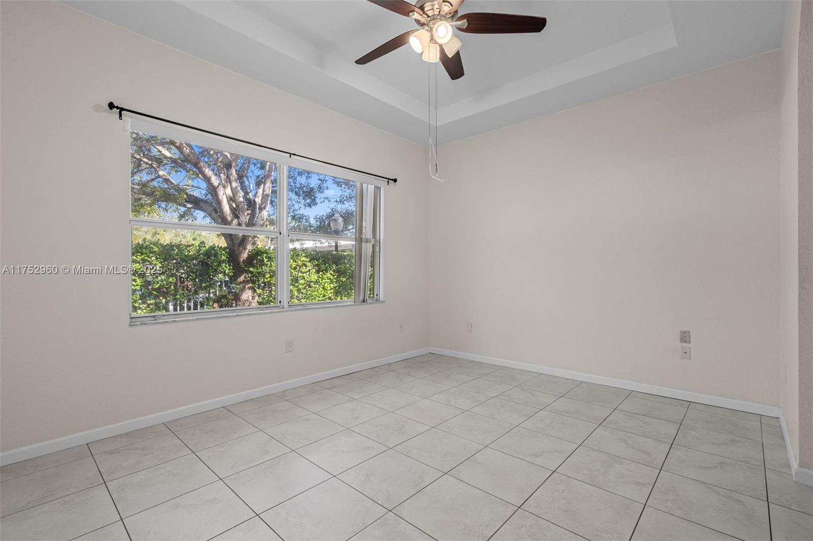 1270 NE 39th Ave
