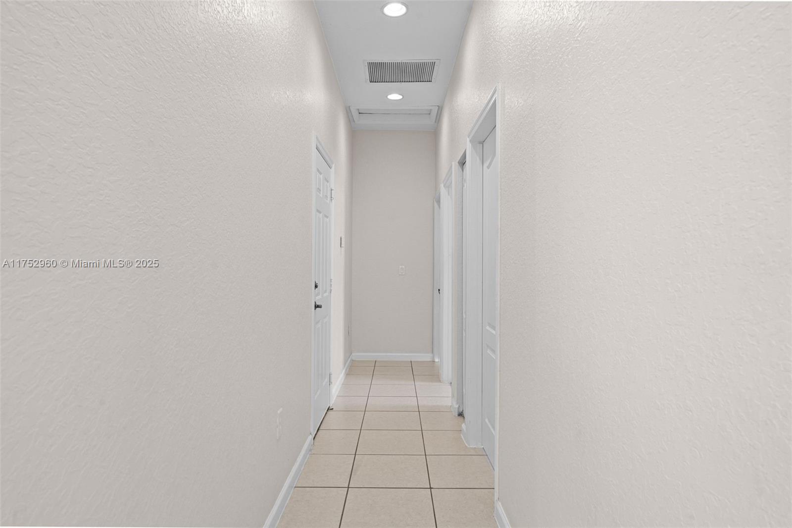 1270 NE 39th Ave