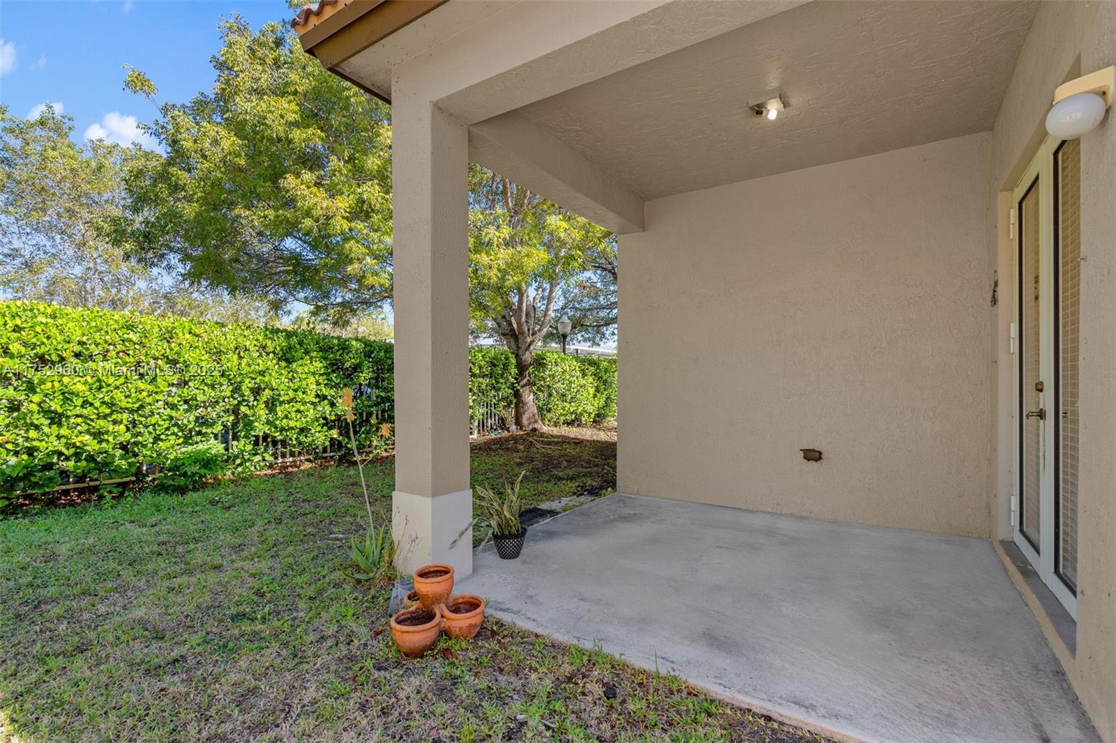 1270 NE 39th Ave
