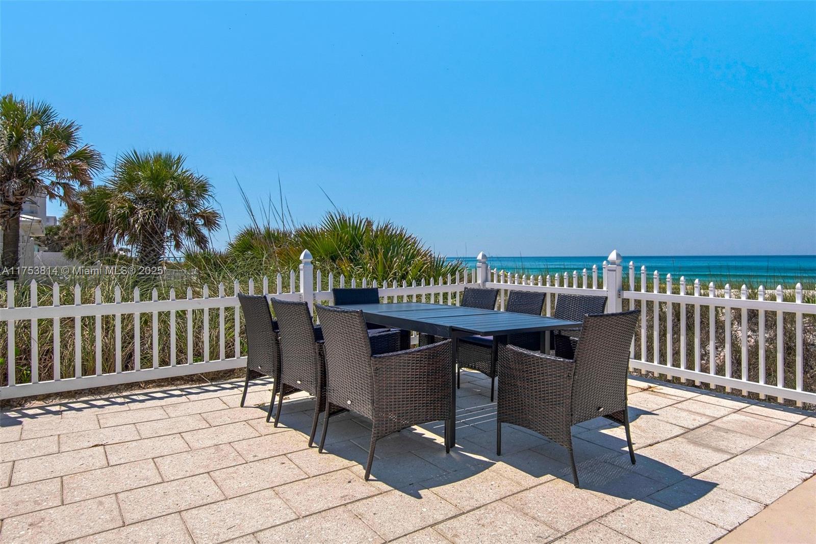 13011 Oleander Dr