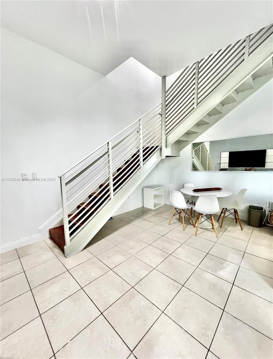 3062 Bird Ave # E1