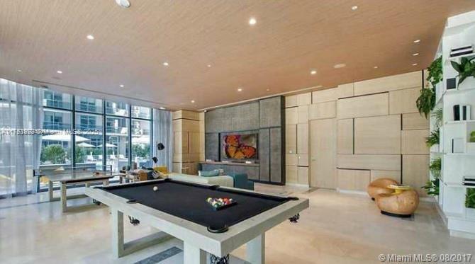 45 SW 9 st # 1907