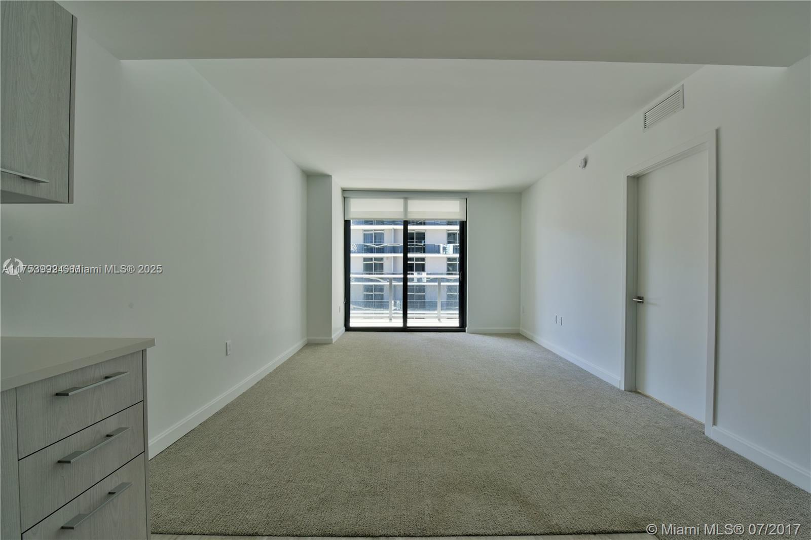 45 SW 9 st # 1907