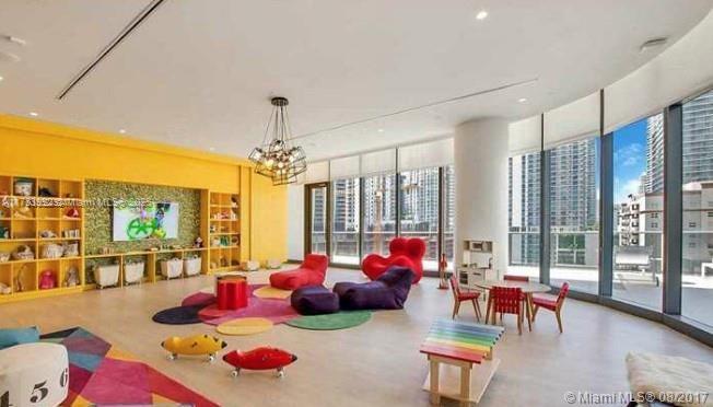 45 SW 9 st # 1907
