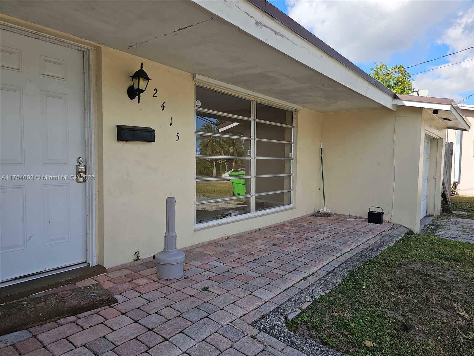 2415 NW 73rd Ave