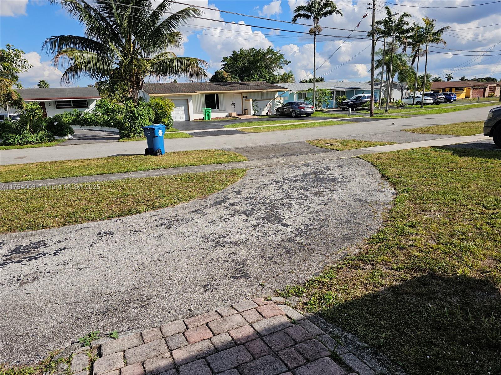 2415 NW 73rd Ave
