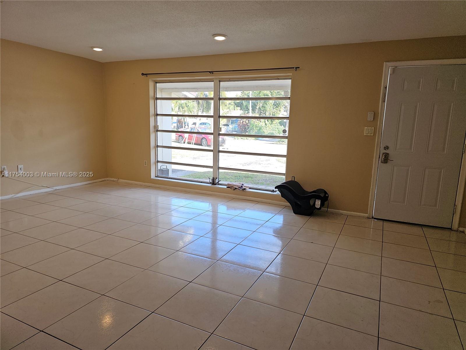 2415 NW 73rd Ave
