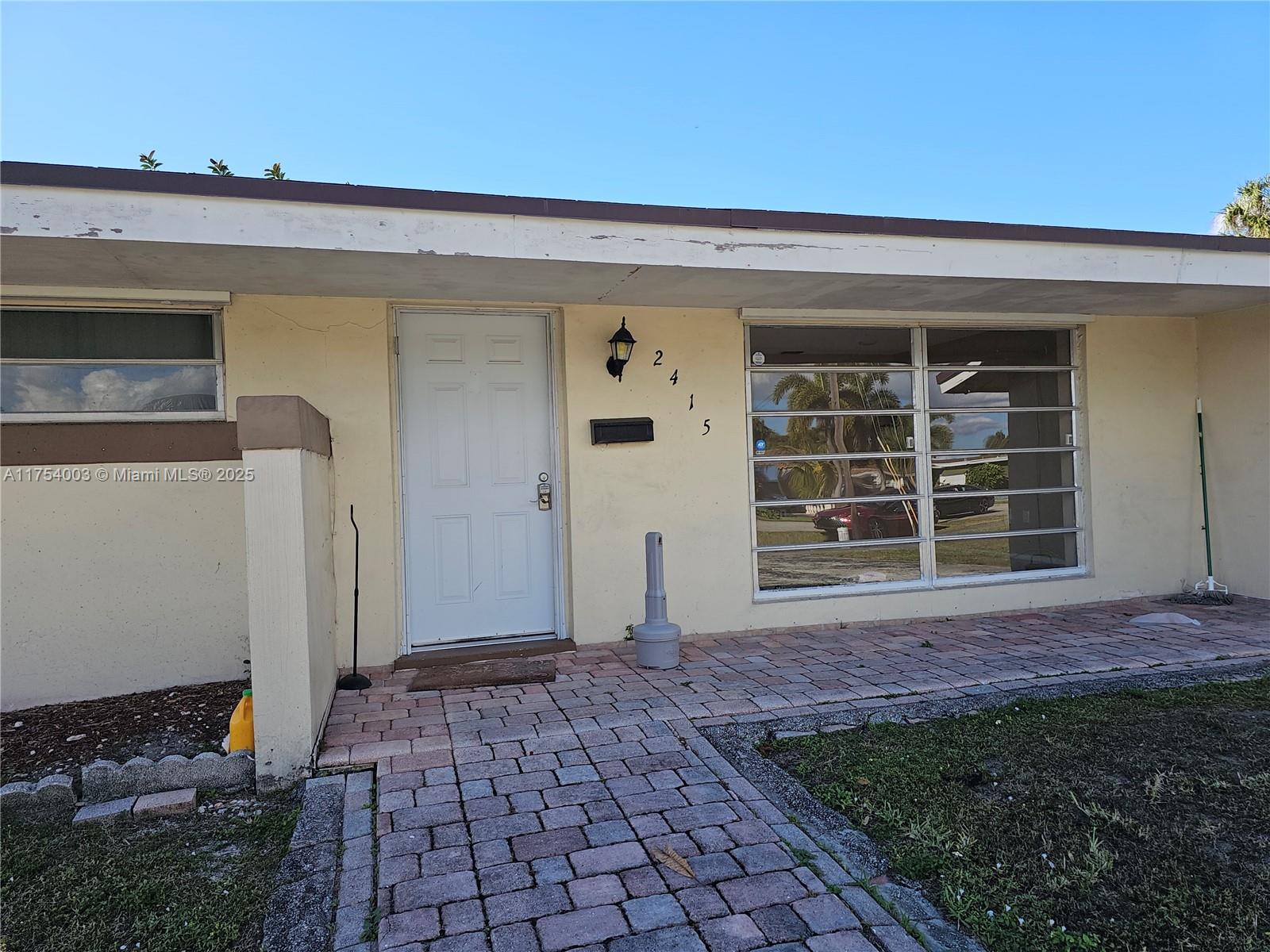 2415 NW 73rd Ave