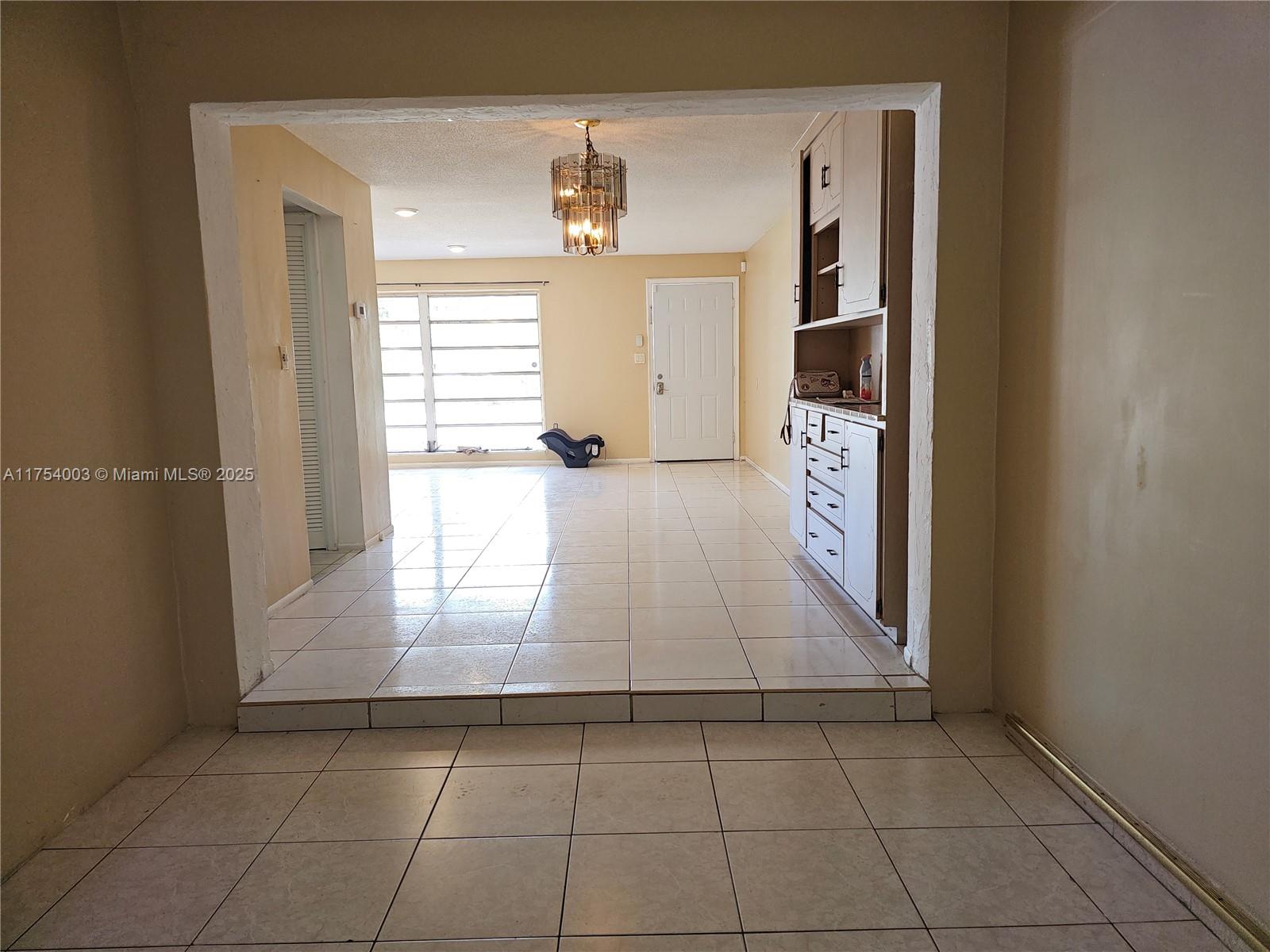 2415 NW 73rd Ave