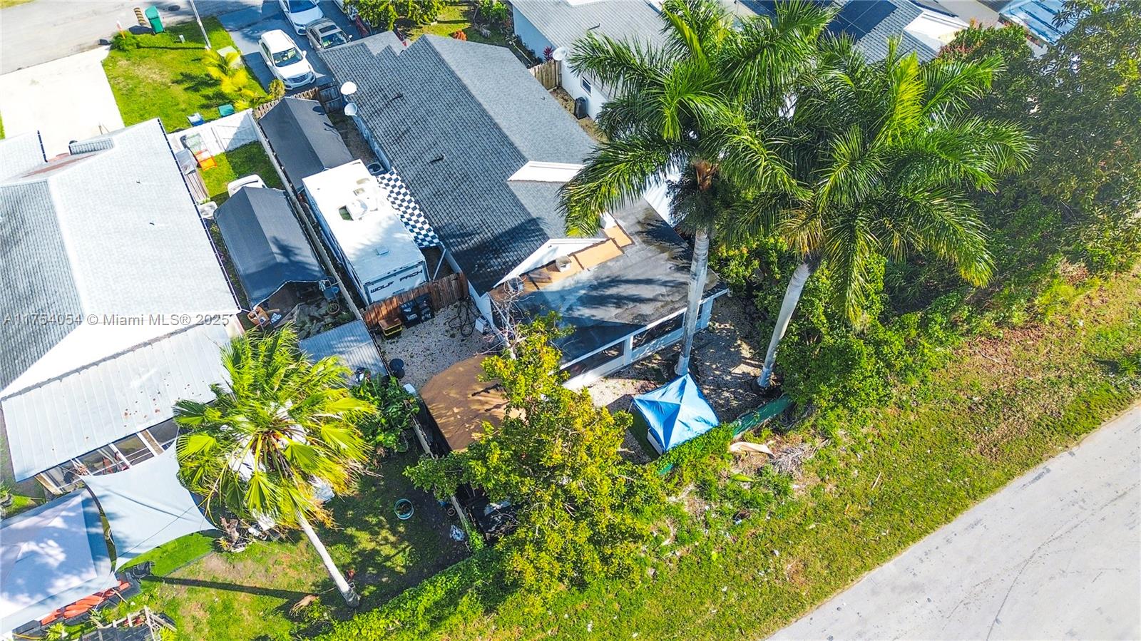 791 SW 10th St