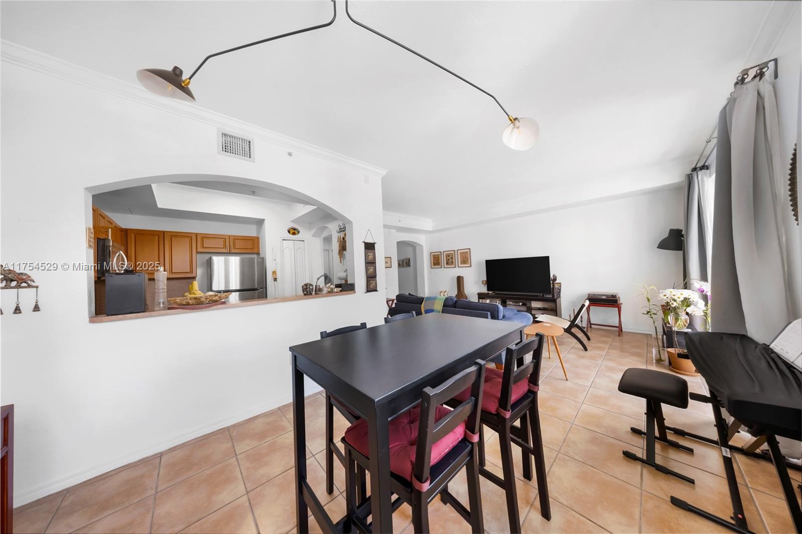 8858 W Flagler St # 210