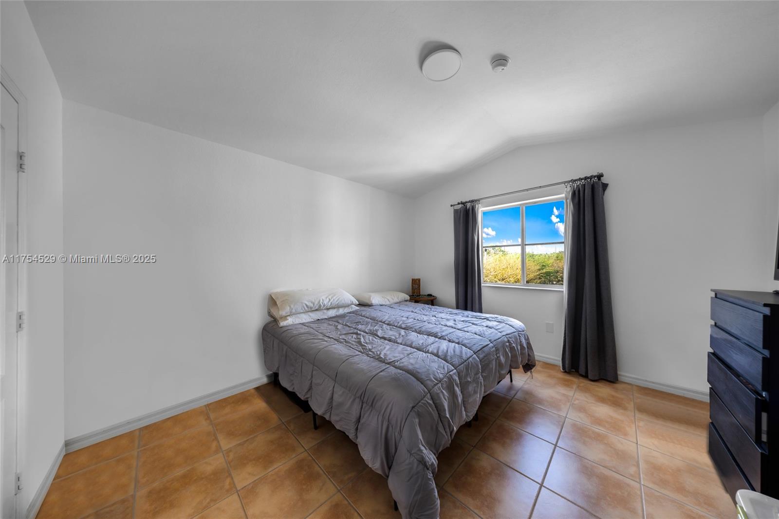 8858 W Flagler St # 210