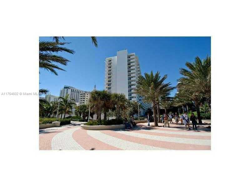 100 LINCOLN RD # 1024