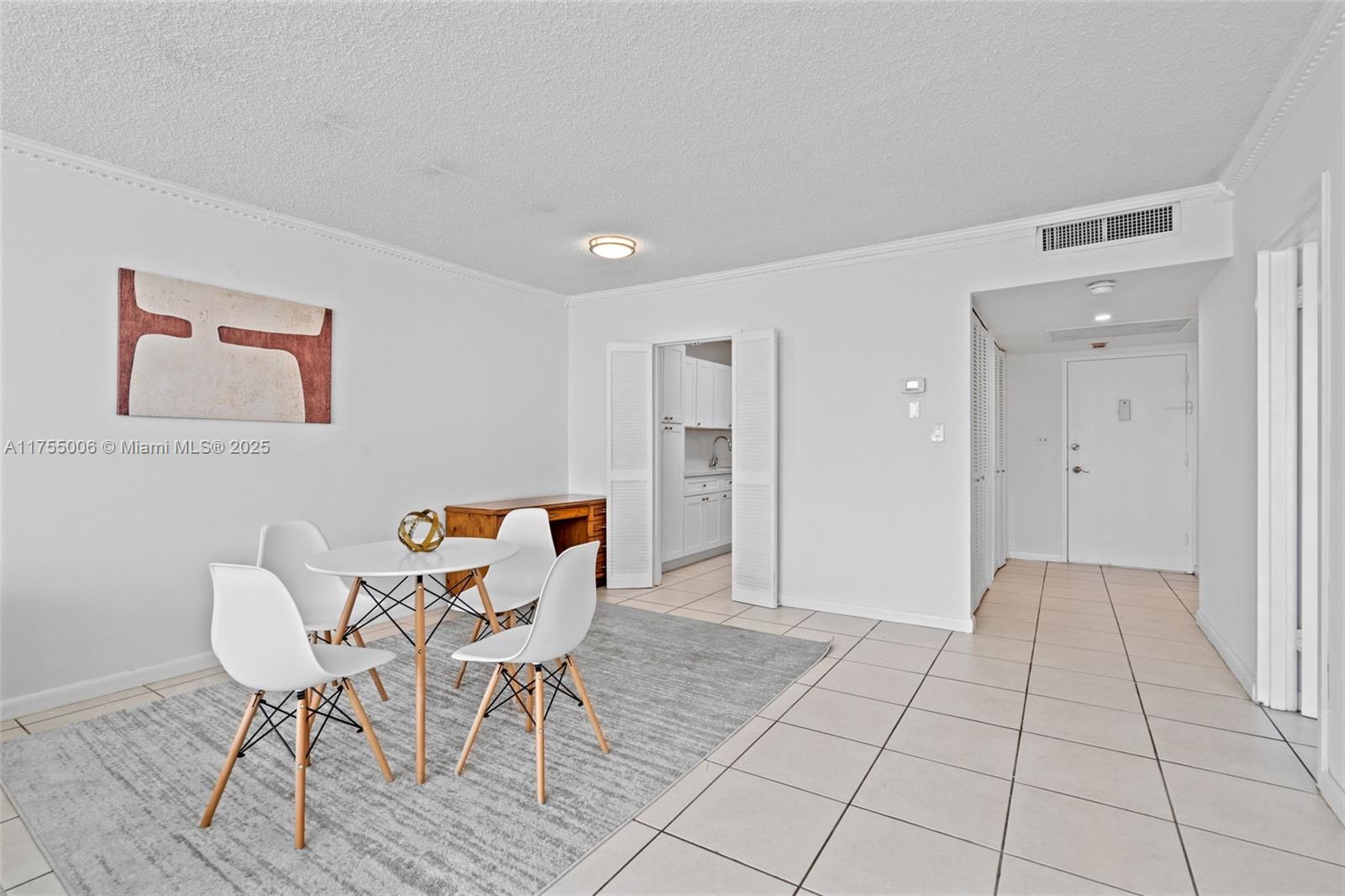 5401 Collins Ave # 1114