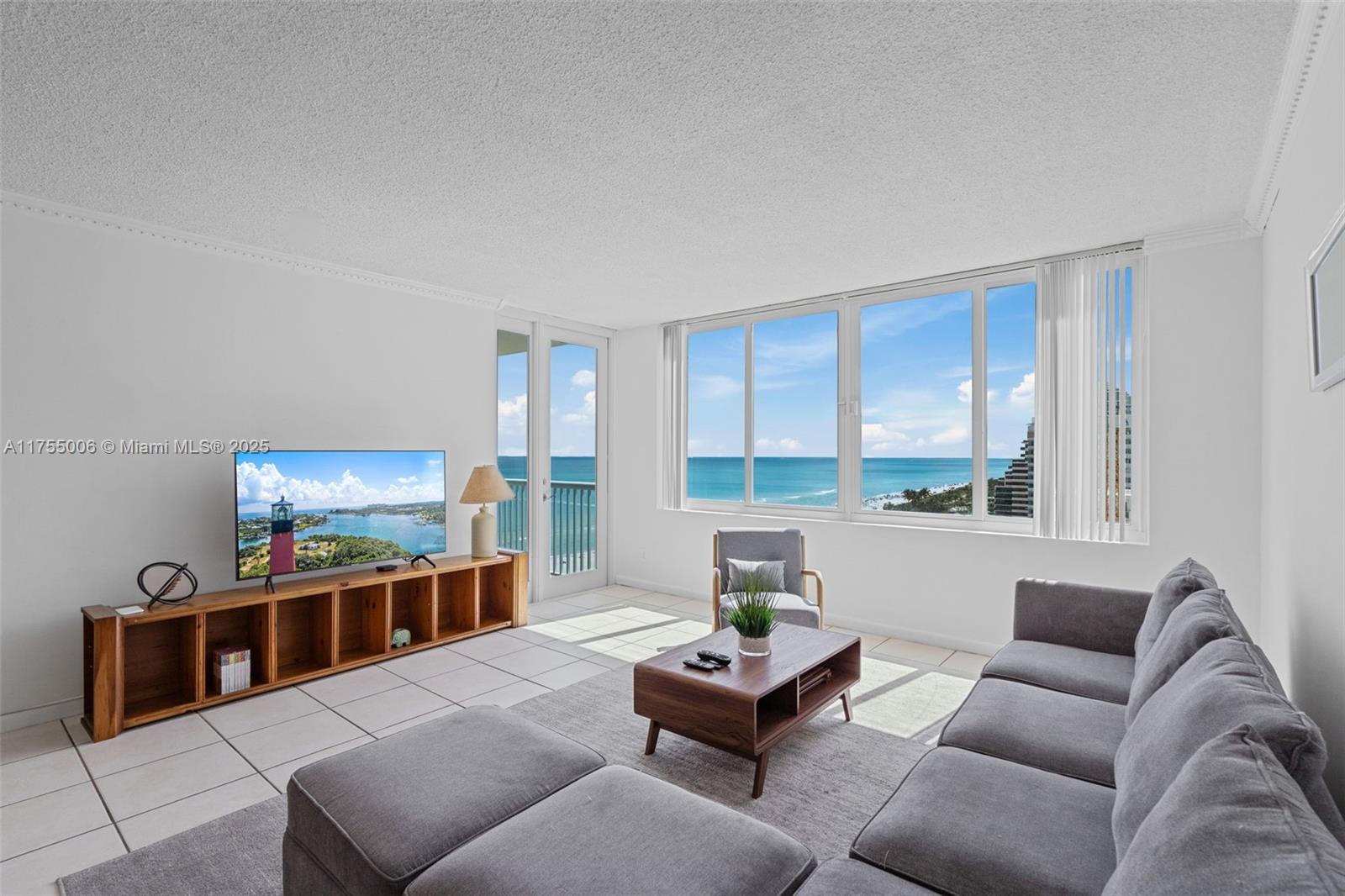 5401 Collins Ave # 1114