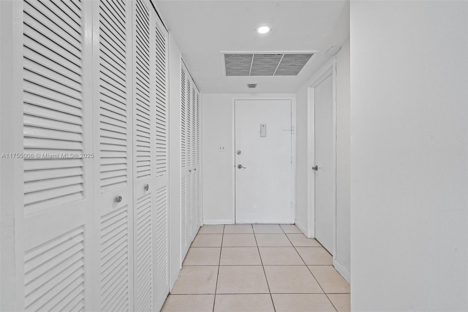 5401 Collins Ave # 1114
