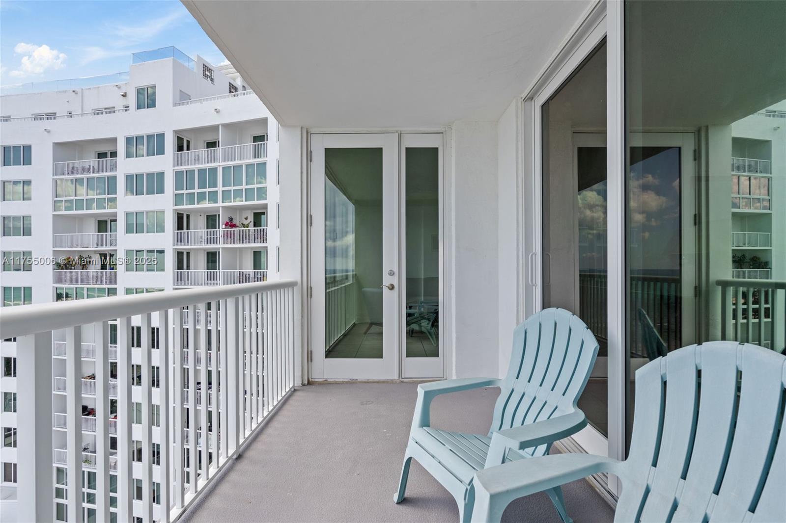 5401 Collins Ave # 1114