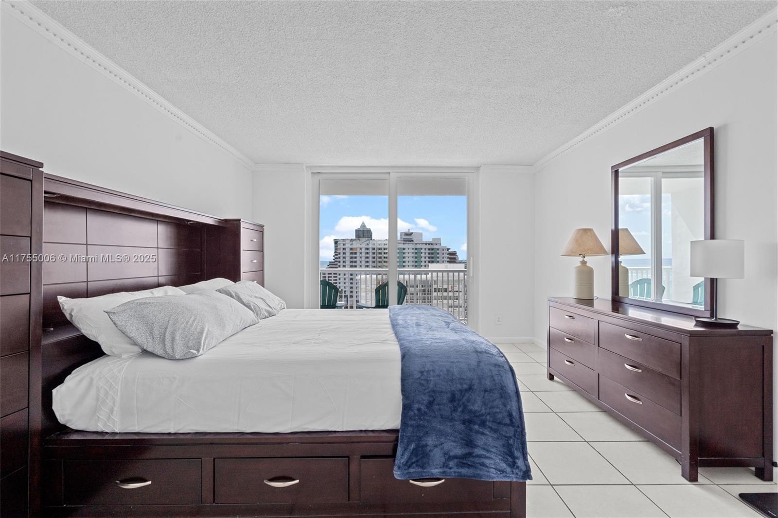 5401 Collins Ave # 1114