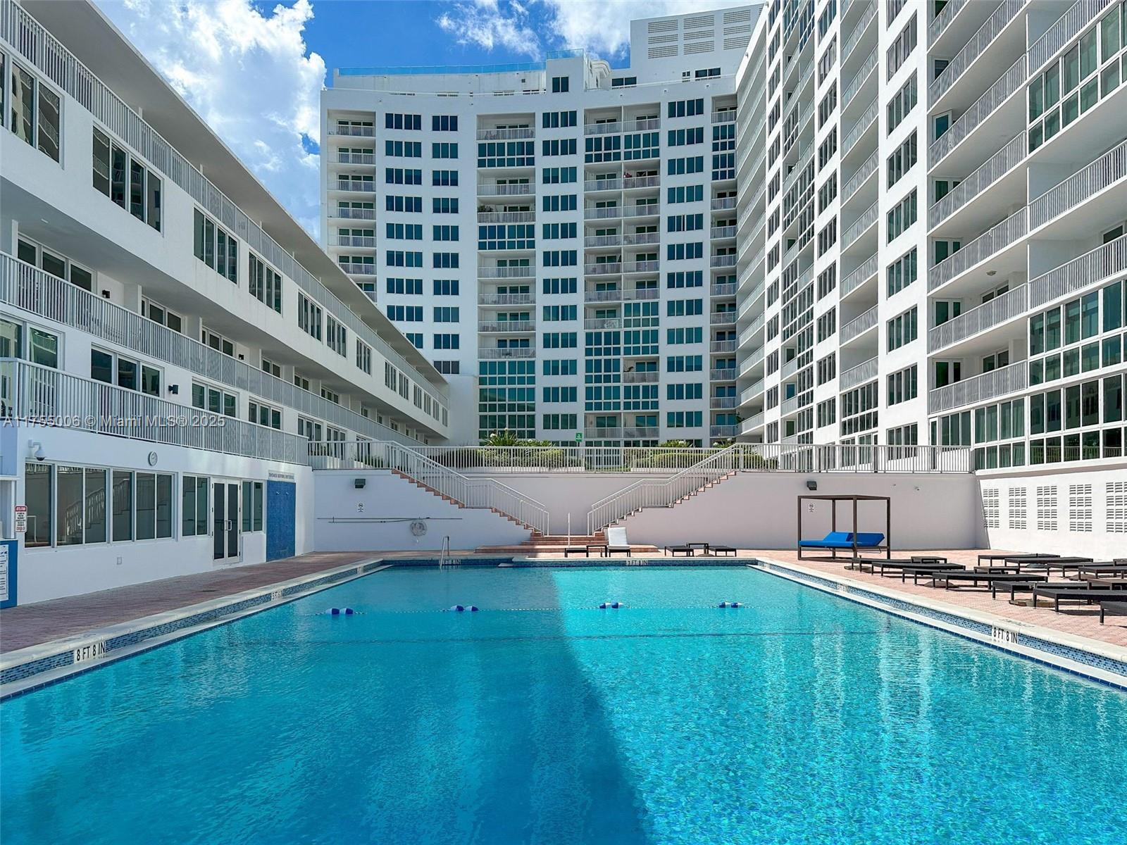 5401 Collins Ave # 1114