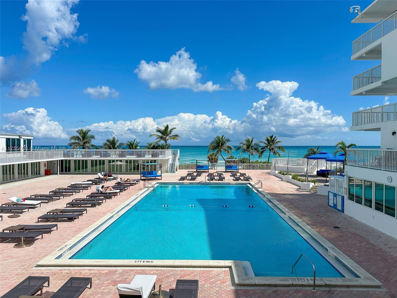 5401 Collins Ave # 1114